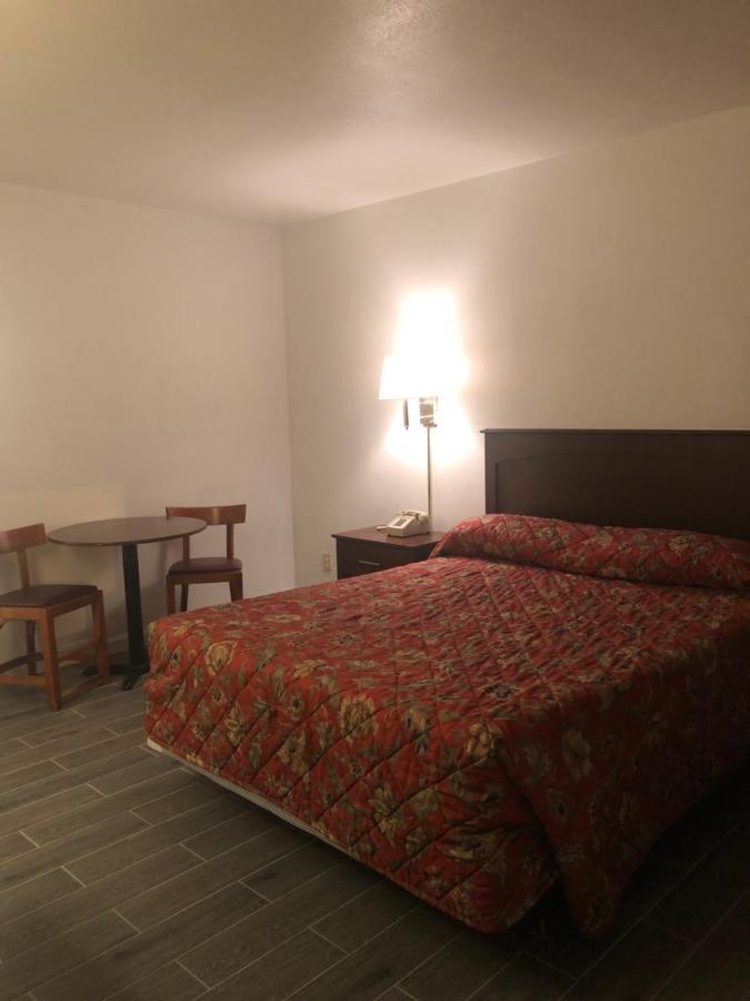 Royal Inn ポートラバカ エクステリア 写真